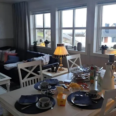 Rolig Sted Ved Havet * Sirevåg